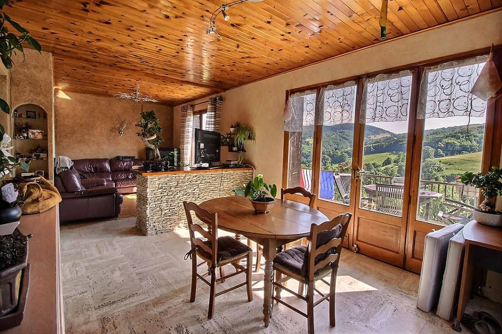 Maison 5 pièces (4 chambres) , 113 m2 - 73230 LES DESERTS