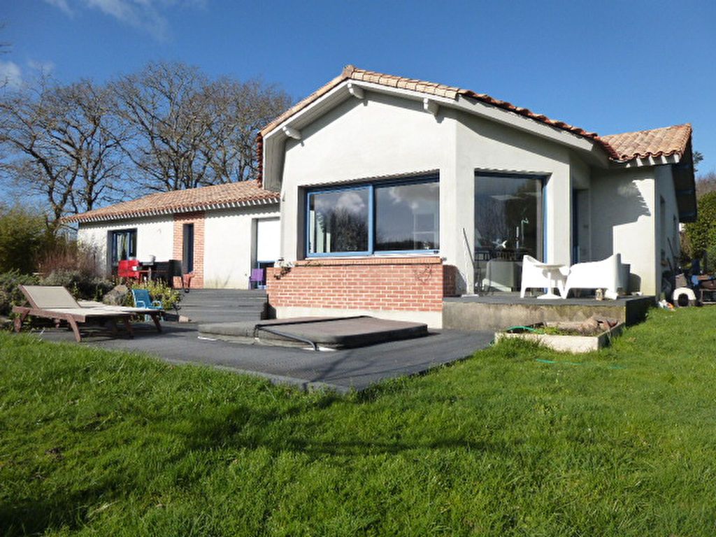 PORNIC (44210) Maison - 5 piece(s) - 150 m2. Vue magnifique
