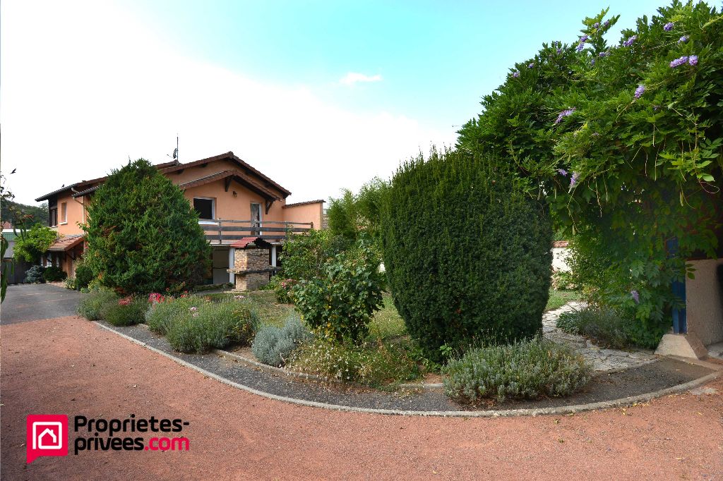 Villa Amplepuis 10 pièce(s) 242 m2 258 000