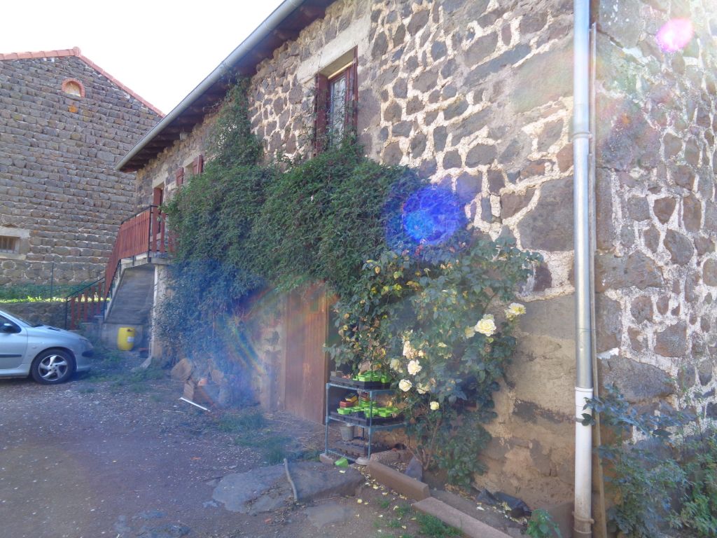 Seneujols(43) maison de 90 m2 sur 500 m2 de terrain