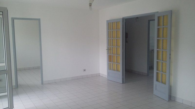 APPARTEMENT 4 CHAMBRES AVEC BALCON ET GARAGE