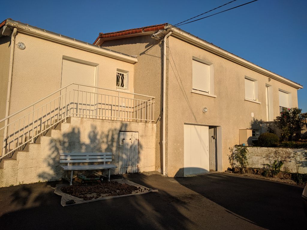 Maison 4 chambres sur 2500 m² de terrain