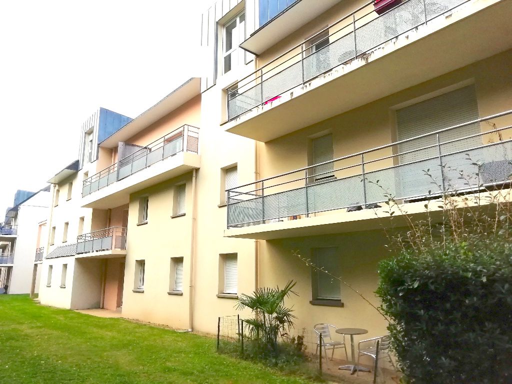 56700 HENNEBONT Beau T3 duplex, parking balcon 99 990 FAI