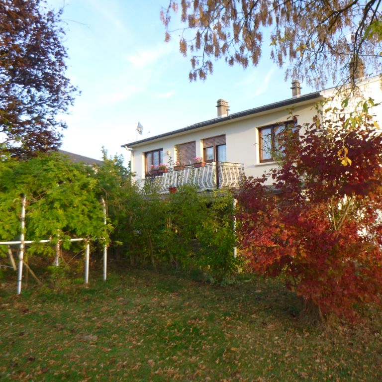 A vendre , maison de 4 chambres , sur une parcelle de 10 ares