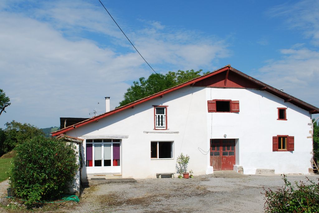 Ferme ancienne à finir de rénover 10 pièce(s)  2,5 ha