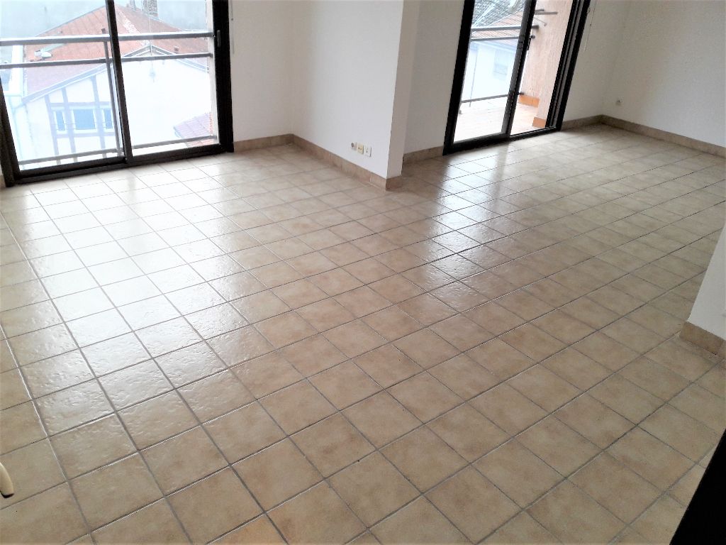 Appartement T5 de 110M² avec Garage proche centre ville Châlons