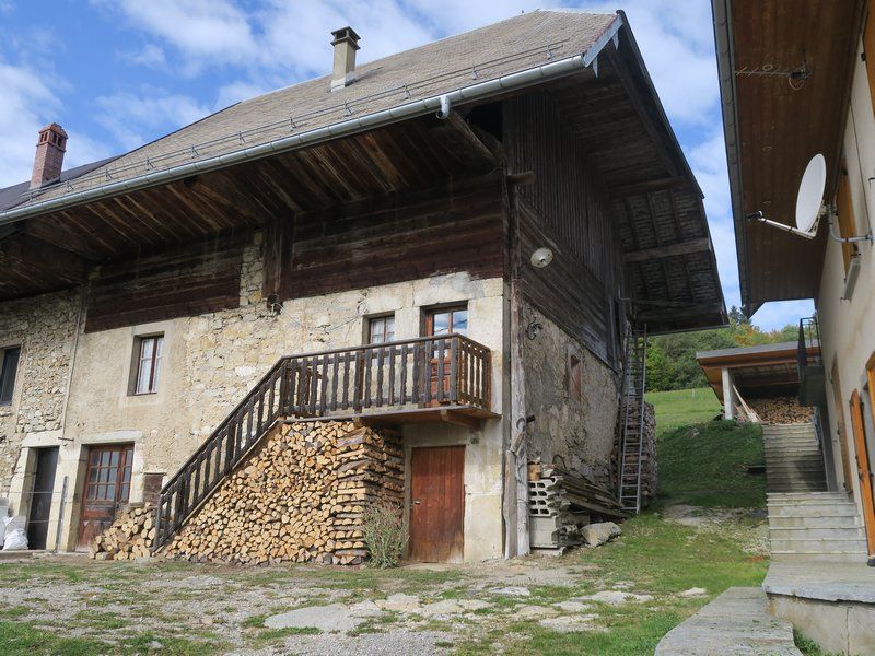 Maison 4 pièces, à rénover - 73230 LES DESERTS