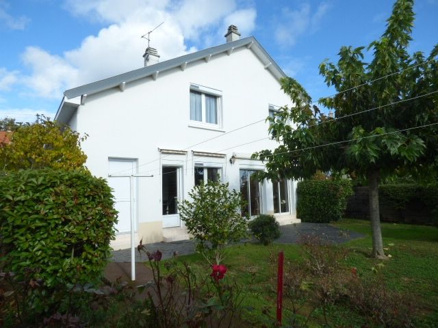 Maison à Nantes 3  chambres avec jardin clos de mur