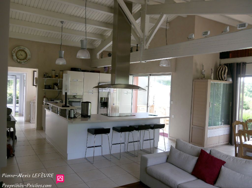 VARZAY17460 - Villa avec piscine, 3 chambres, parc arboré de plus de 7000m2