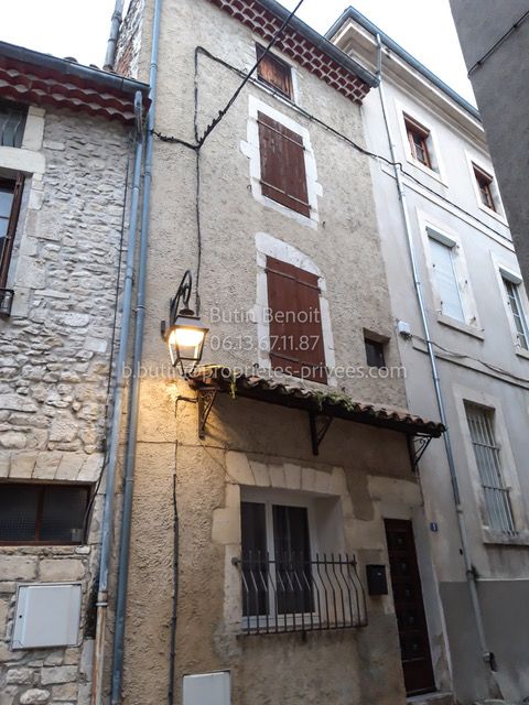 Maison de village 78000 Bourg St Andéol