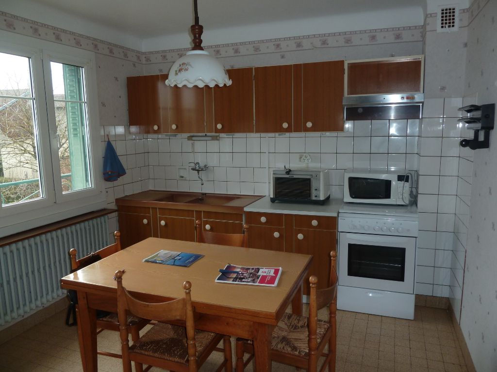 Maison proche de  VERDUN ,7 pièce(s) 110 m2