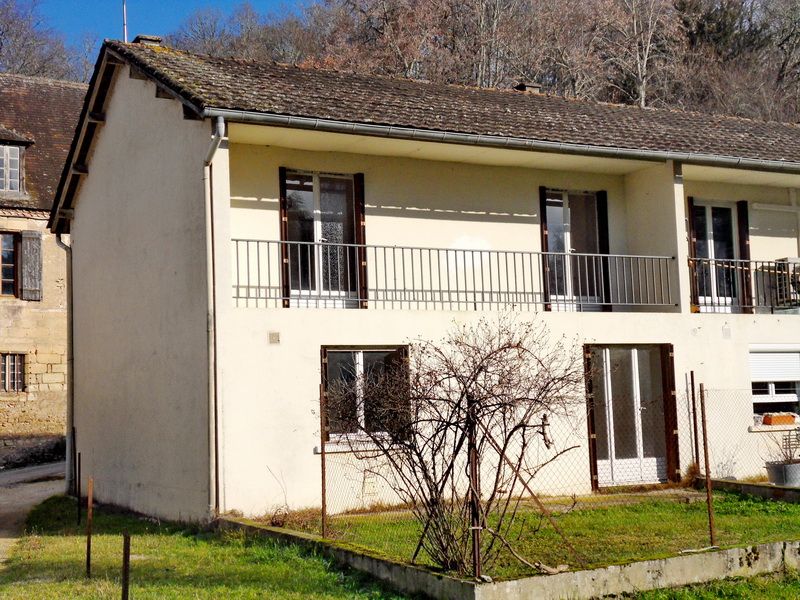 1 mn du marché, maison mitoyenne 3 ch jardin garage et vue