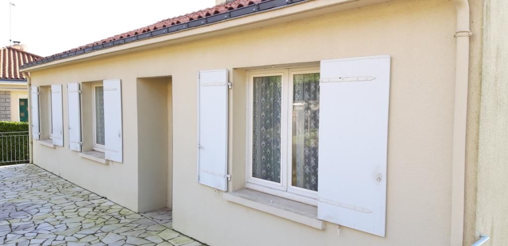 Maison Pouzauges 7 pièce(s) 154 m2