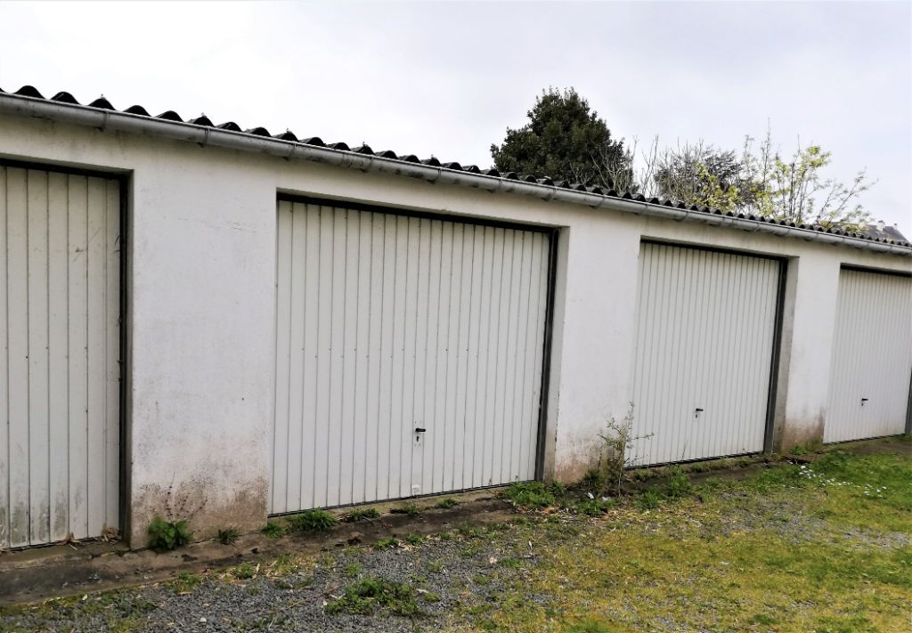 SAINT NAZAIRE  - GARAGE FERME