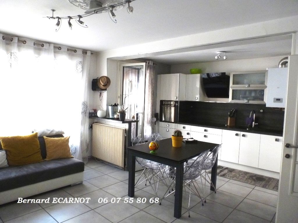 38130 ECHIROLLES T4 de 76,6 m²- 3ème étage - calme