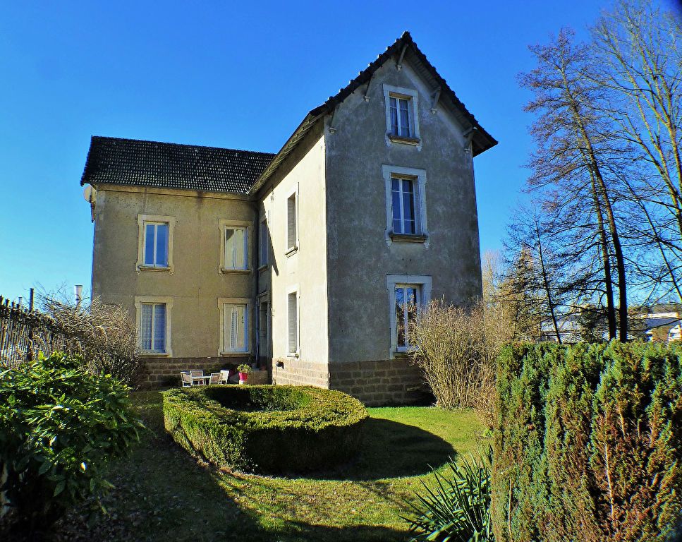 Maison bourgeoise Thizy Les Bourgs 8 pièce(s) 165 m2 189 000