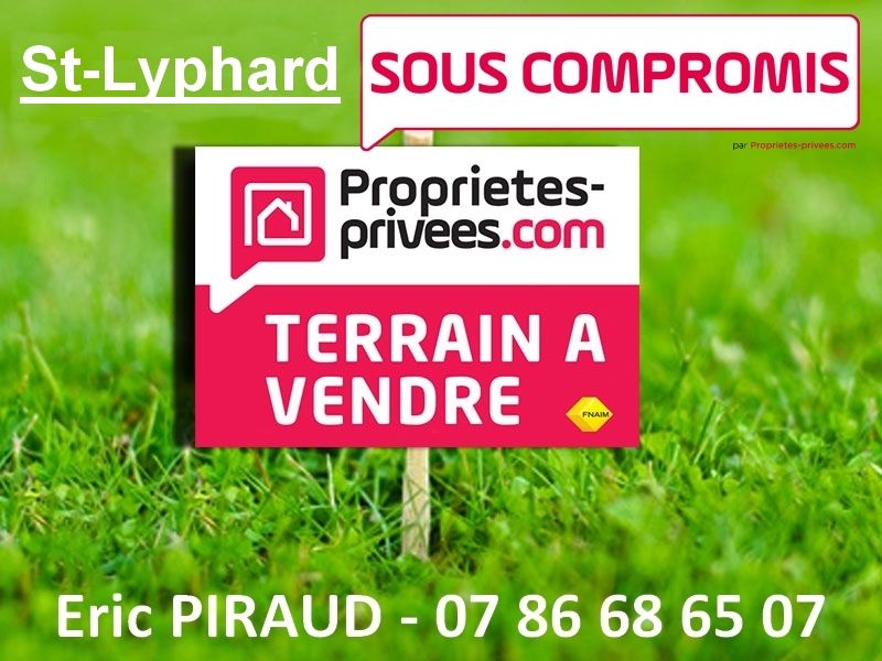 Beau Terrain Saint Lyphard 1800 m²
