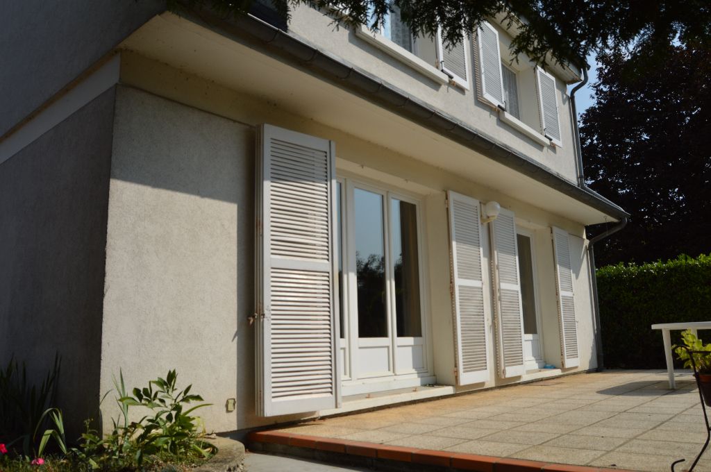 Maison 110 M2 6 piéces