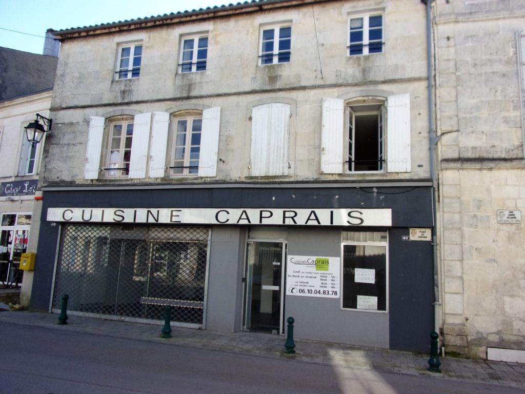 Immeuble Jonzac 750 m2