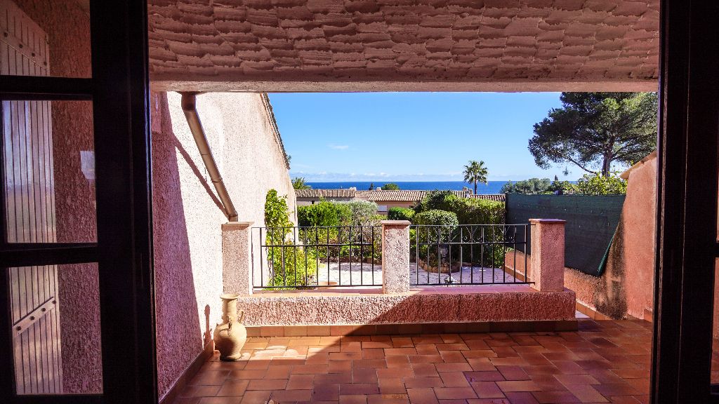 Maison 2 pièces avec vue mer et jardin privatif  - Agay (83530)