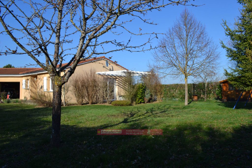 Maison plain-pied, 5 pièce(s) 109 m2, terrain 972 m², garage double