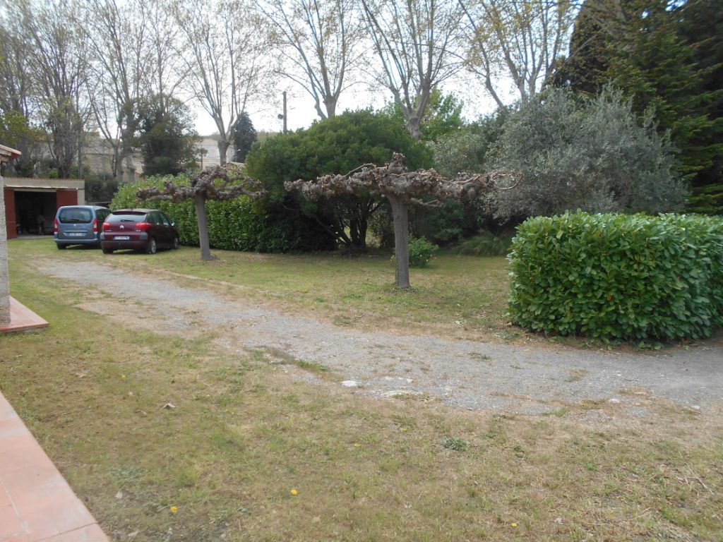 Tres belle villa plain pied avec un terrain de 1460m2