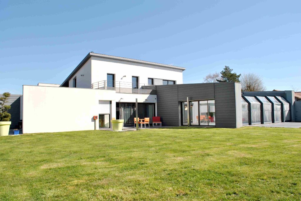 Maison d'architecte 8 pièce(s) 275 m2