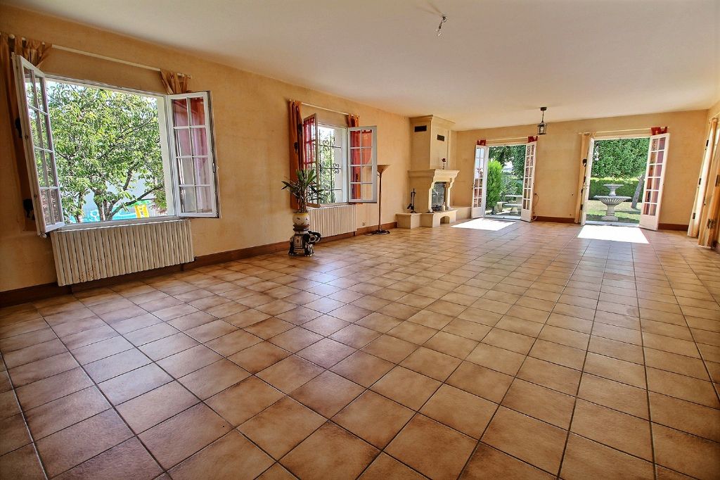 Maison 8 pièce(s) 220 m2