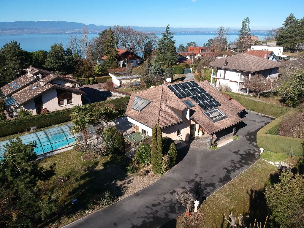 Thonon ouest,  Villa d'Architecte  avec piscine sur secteur recherché