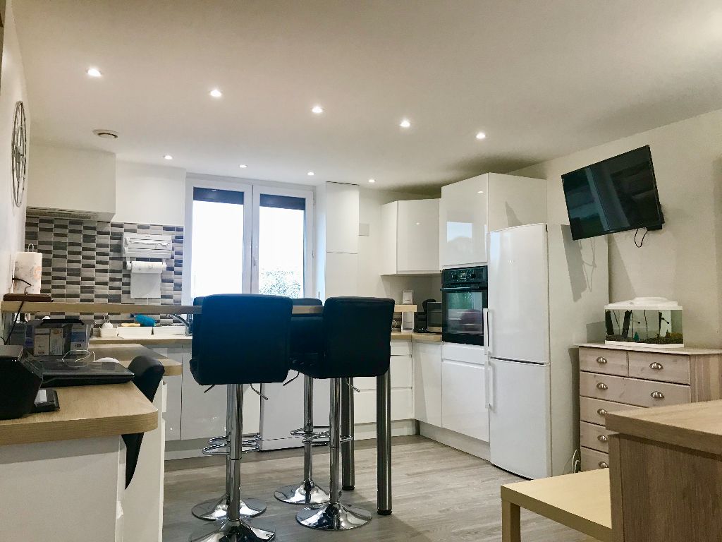 Appartement Varennes Vauzelles  3 pièce(s)