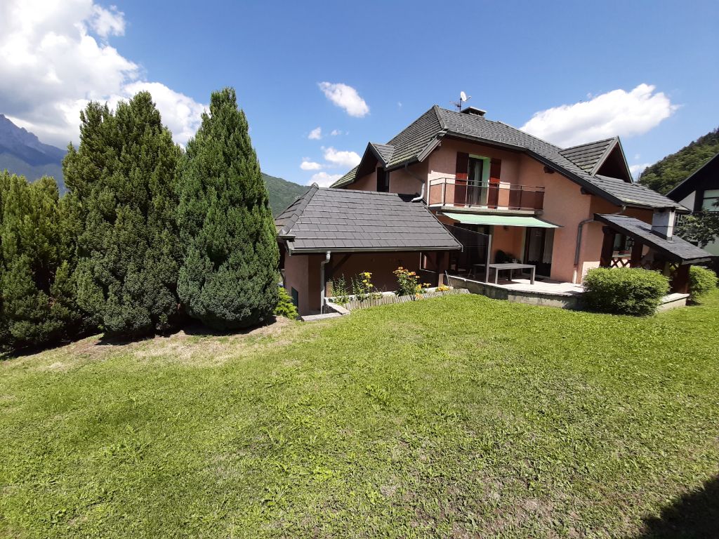 Maison Cons Sainte Colombe 6 pièce(s) 170 m2