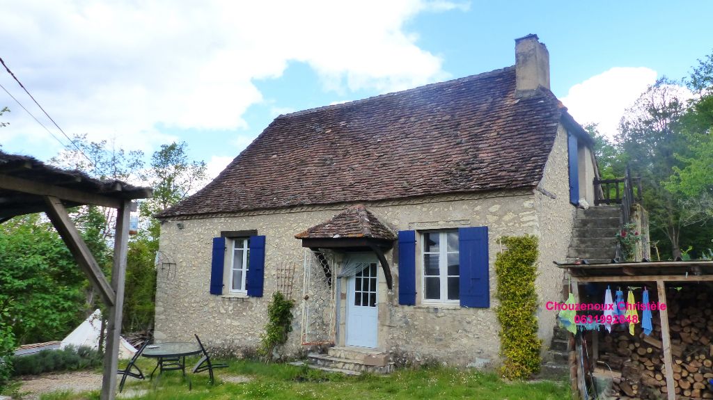 24330 Milhac D 'Auberoche : maison sur 12000 m² campagne