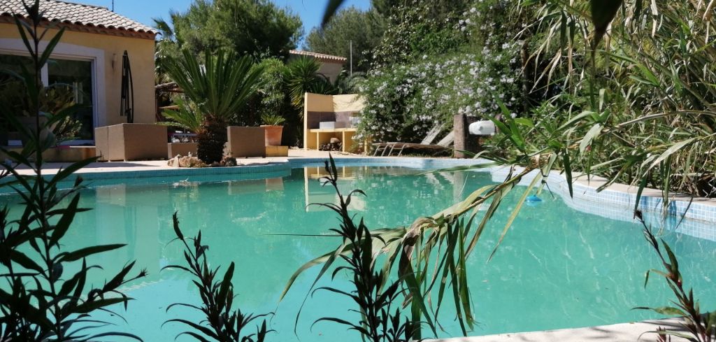 Hérault, 34560 POUSSAN -Villa plain pieds- 6 pièces avec piscine 405 000 euros