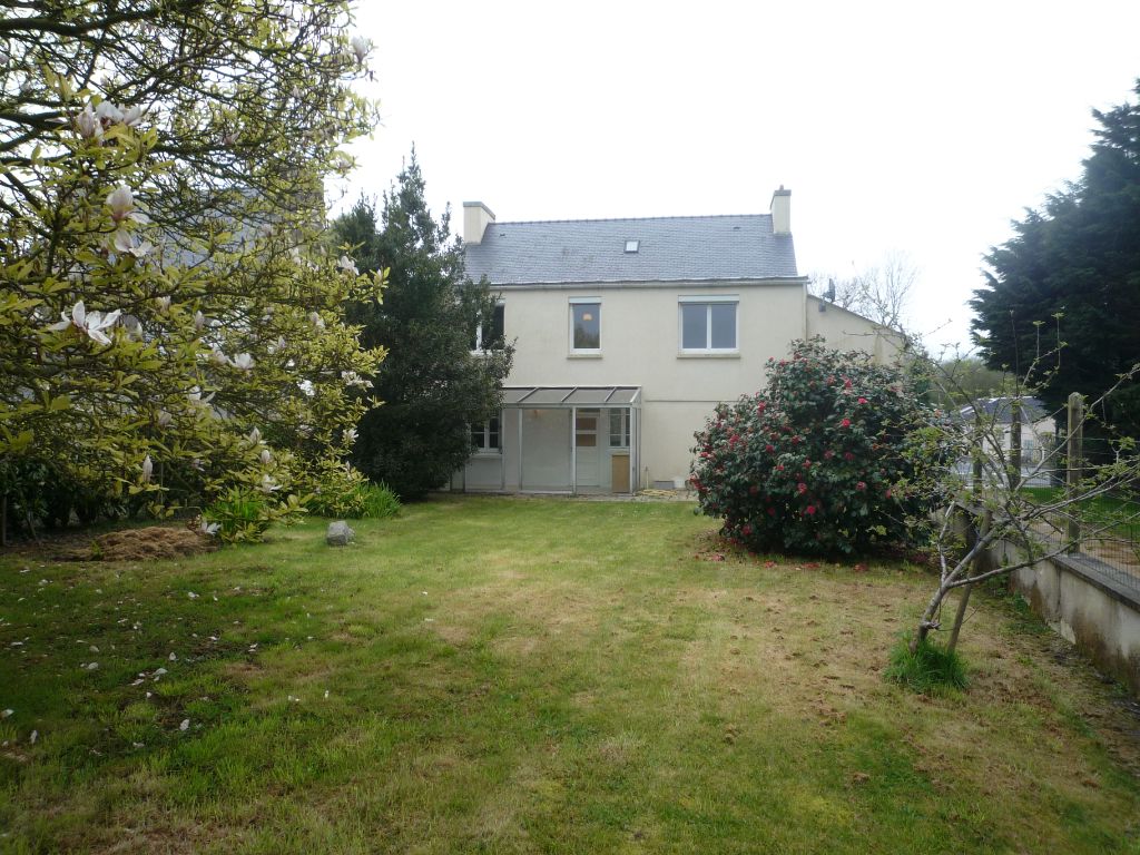 Maison Plouzevede 7 pièce(s) 172 m2