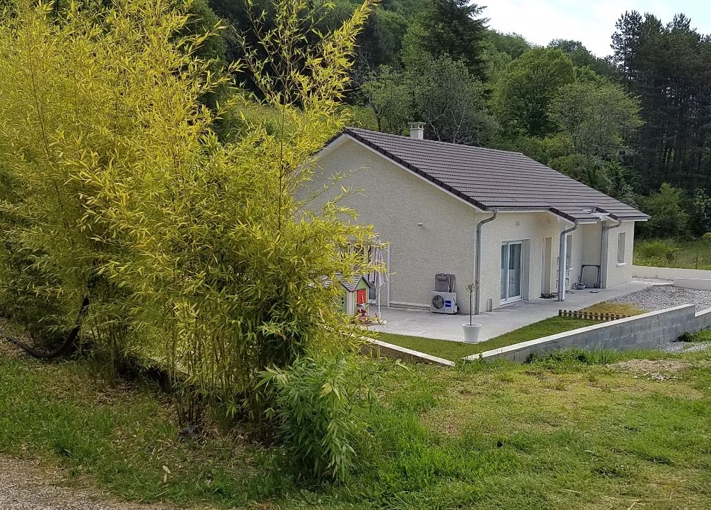 Maison Artemare 4 pièce(s) 93 m2