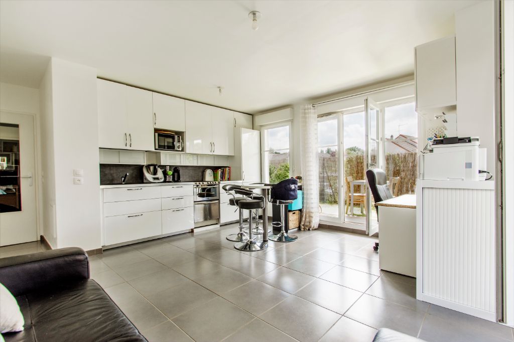 91560 CROSNE-Appartement 3 pièce(s) -57 m²- Jardin privatif- Parking en sous-sol