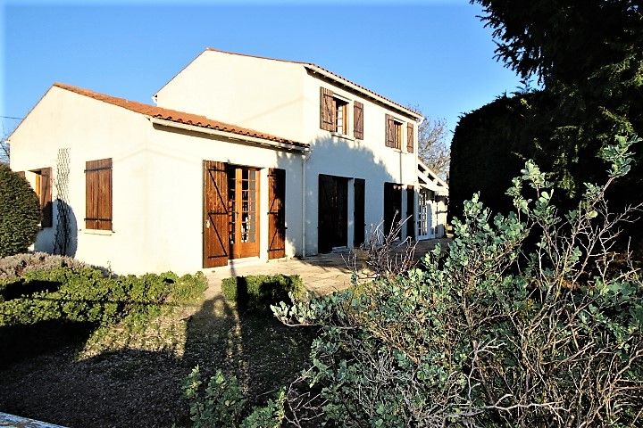 Villa ST SEVER de Saintonge - 6 pièce(s) - 5 chambres - 136 m2