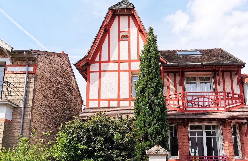 Maison Familiale 6 pièces 135 m2 JOINVILLE LE PONT (94340)