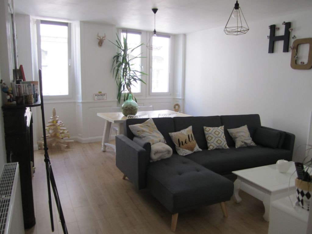 Appartement de 73 m2 vieux vesoul 83990 euros