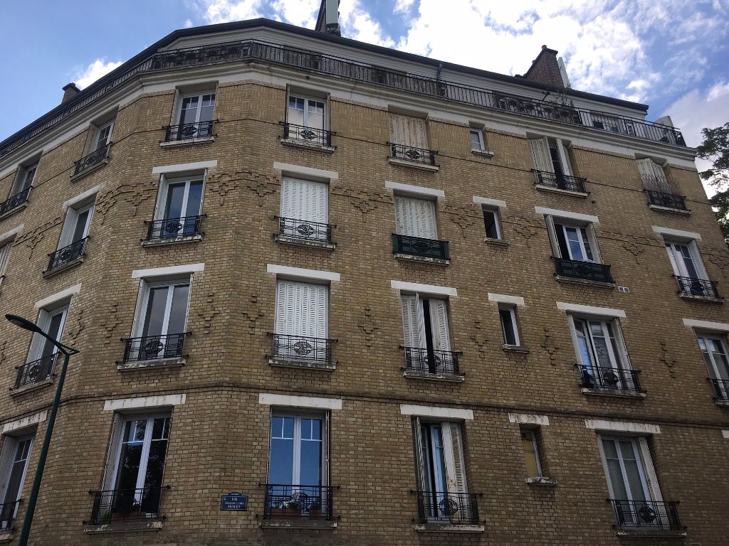 STUDIO  22 M2 COLOMBES CHAMPARRONS/AGENT SARRE