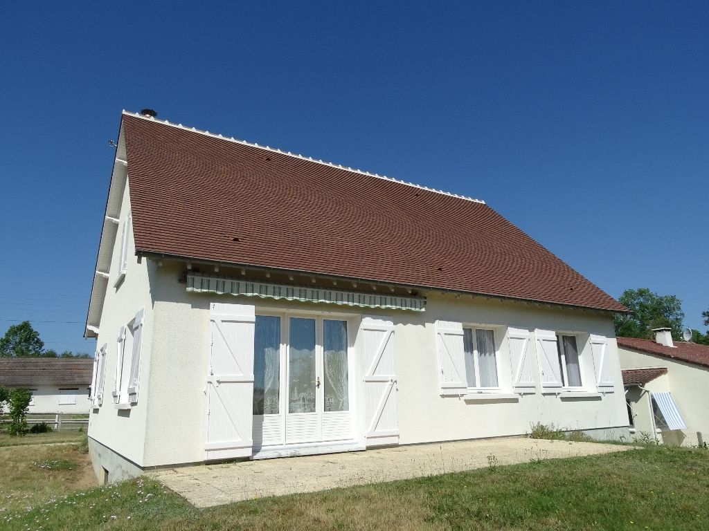 Maison sur sous sol, 123 m² - Saint Florent 45600