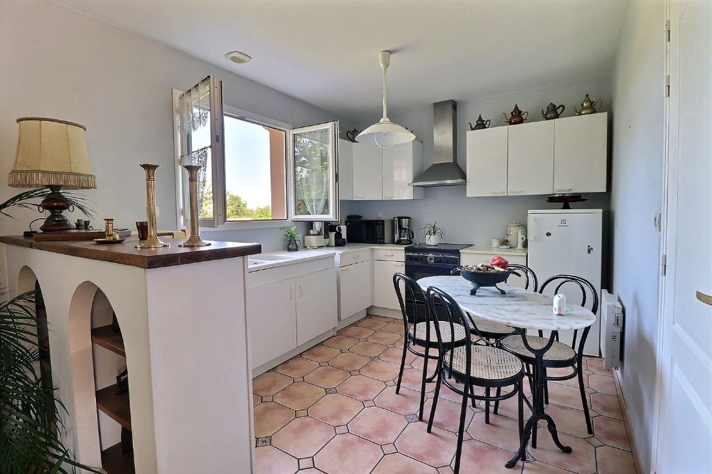 BELLE OPPORTUNITE Maison 10 min de Tonnay Charente 4 pièce(s) 92 m2