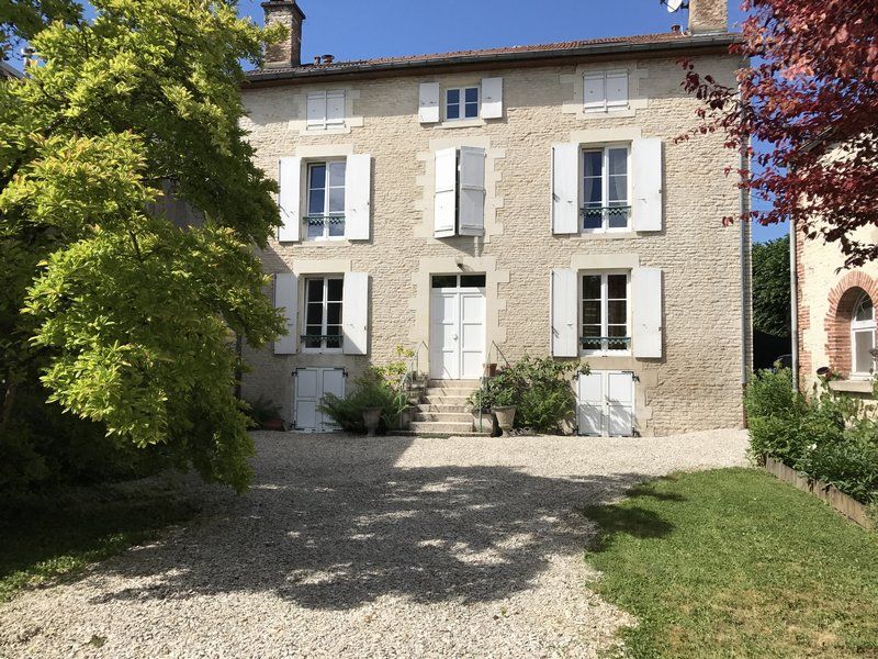 Maison - 9 piece(s) - 245 m2