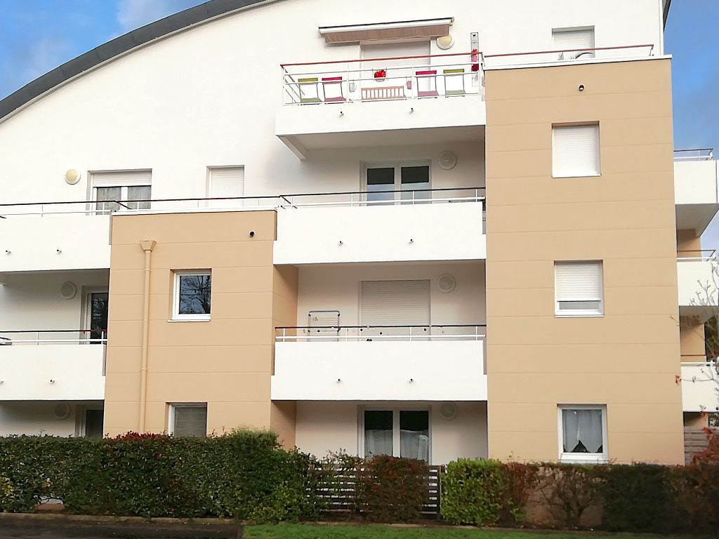56700 Hennebont T2 récent proche commerces 80 990 euros