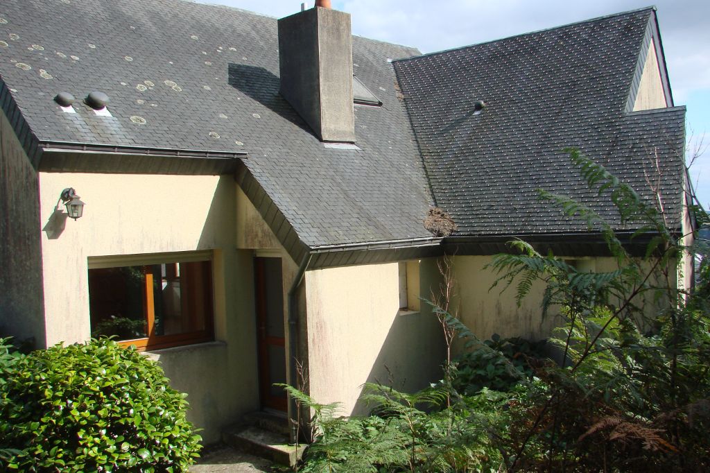 Maison Saint Nicolas Du Pelem 5 pièce(s) 150 m2