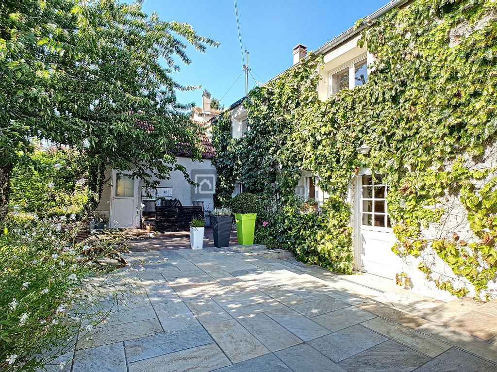 Maison BEAU JARDIN sans vis à vis, Combs La Ville