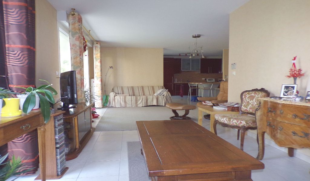 !!!!!SOUS COMPROMIS!!!!!- Beau REZ DE JARDIN - 2/3 pièce(s) 79 m2 - Proche des commodités