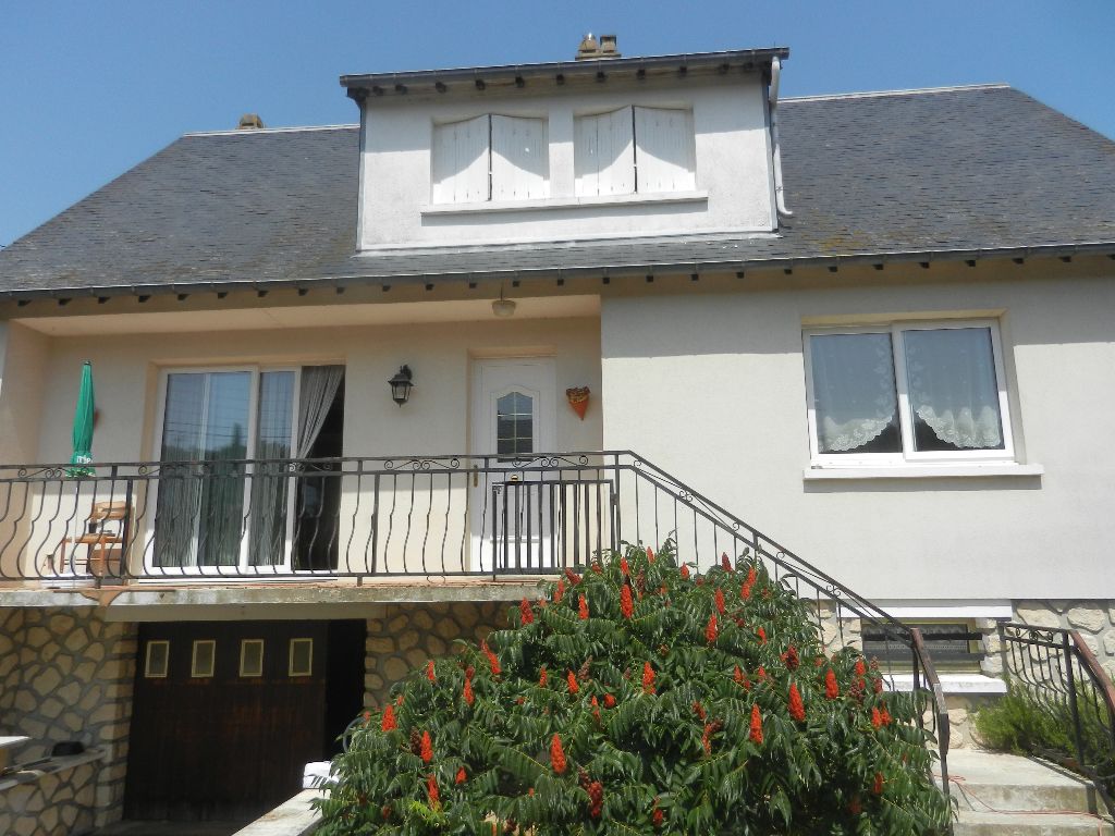 Maison  4 pièce(s) 130 m2