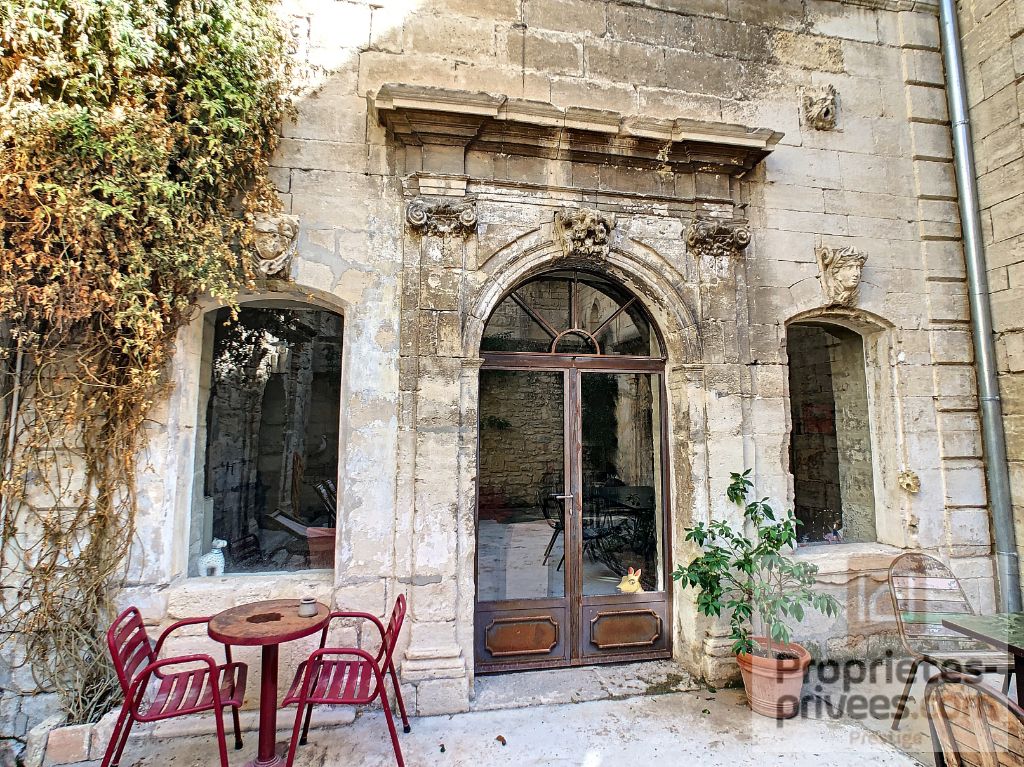 Maison  de caractère du XVII  avec extérieur et garage