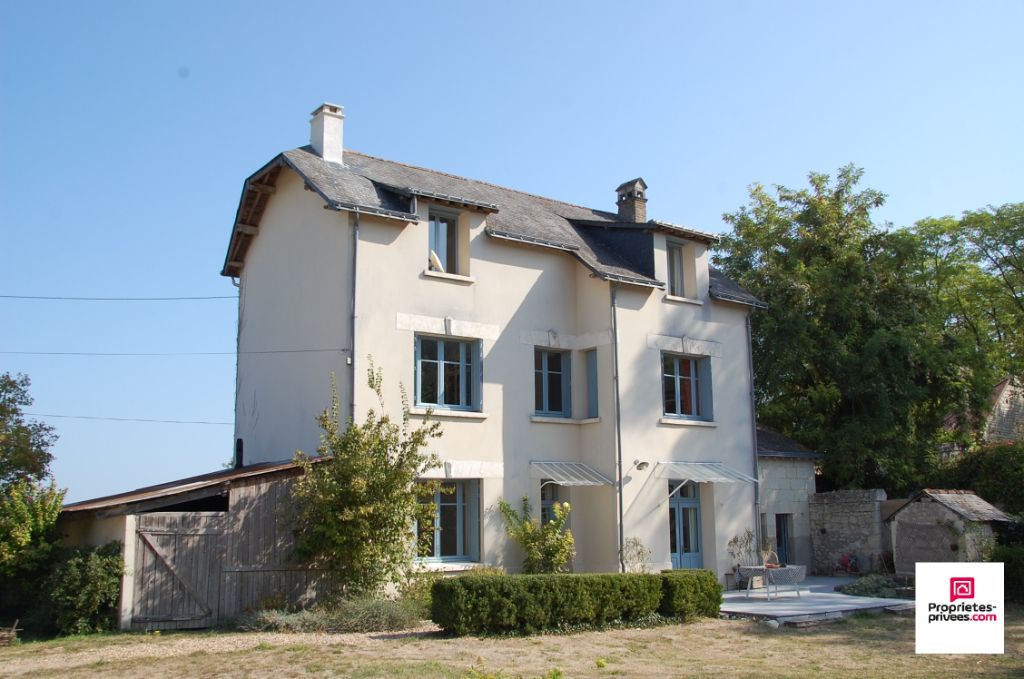 Maison Chinon 5 pièce(s) 150 m2, jardin de 1350m²